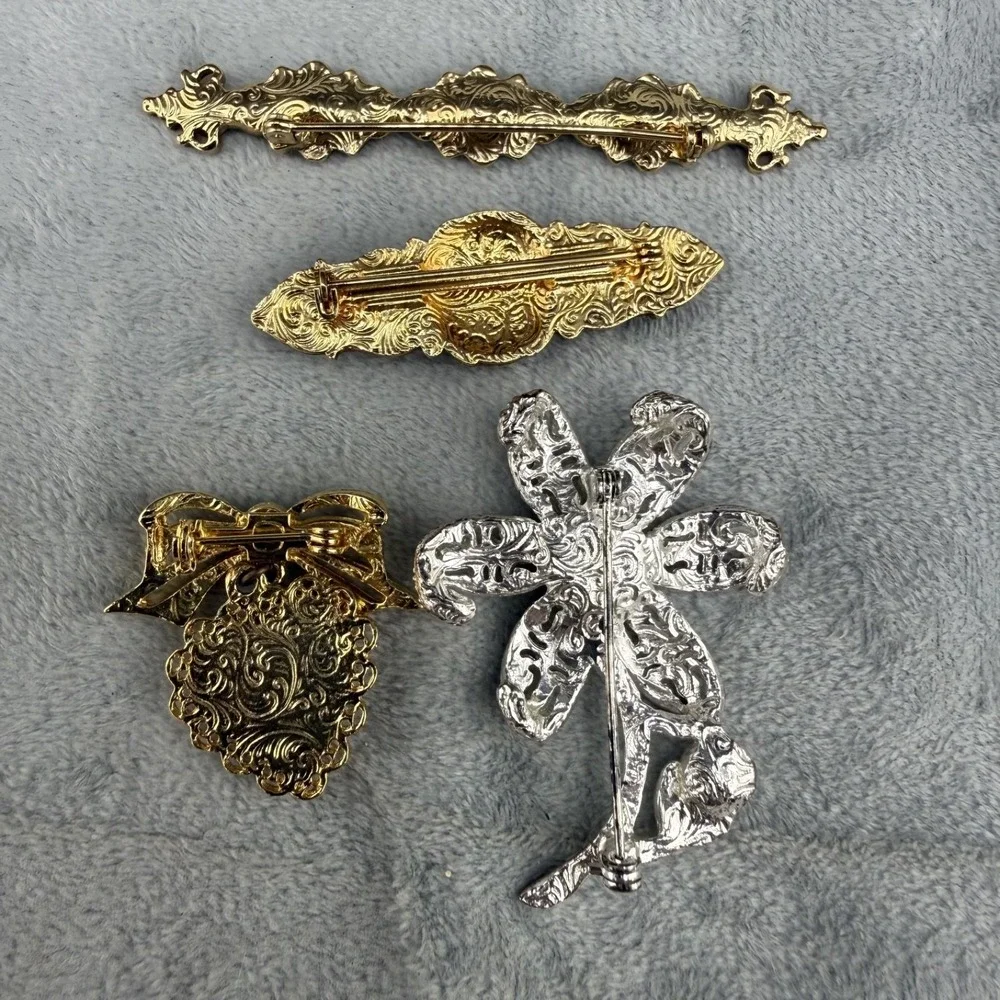 Vintage 1928 Brooch Lot of 4 Bar Heart Bow‎ Flower Rhinestone